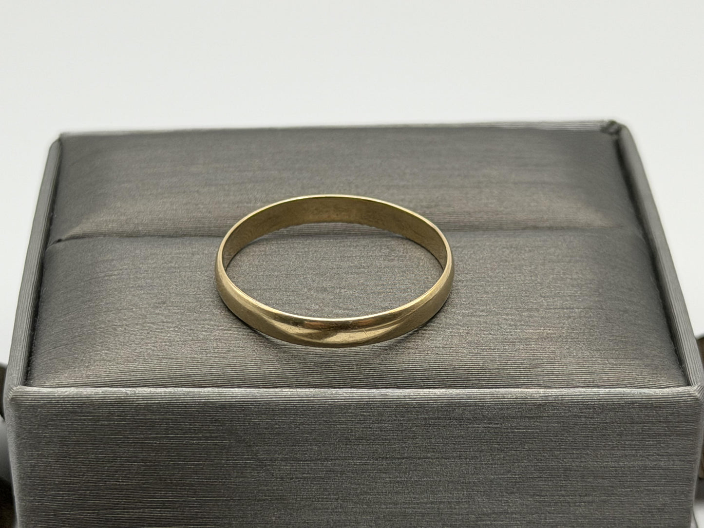 14k Yellow Gold 3mm Wedding Band Comfort Fit Wedding Ring. Anniversary Band.