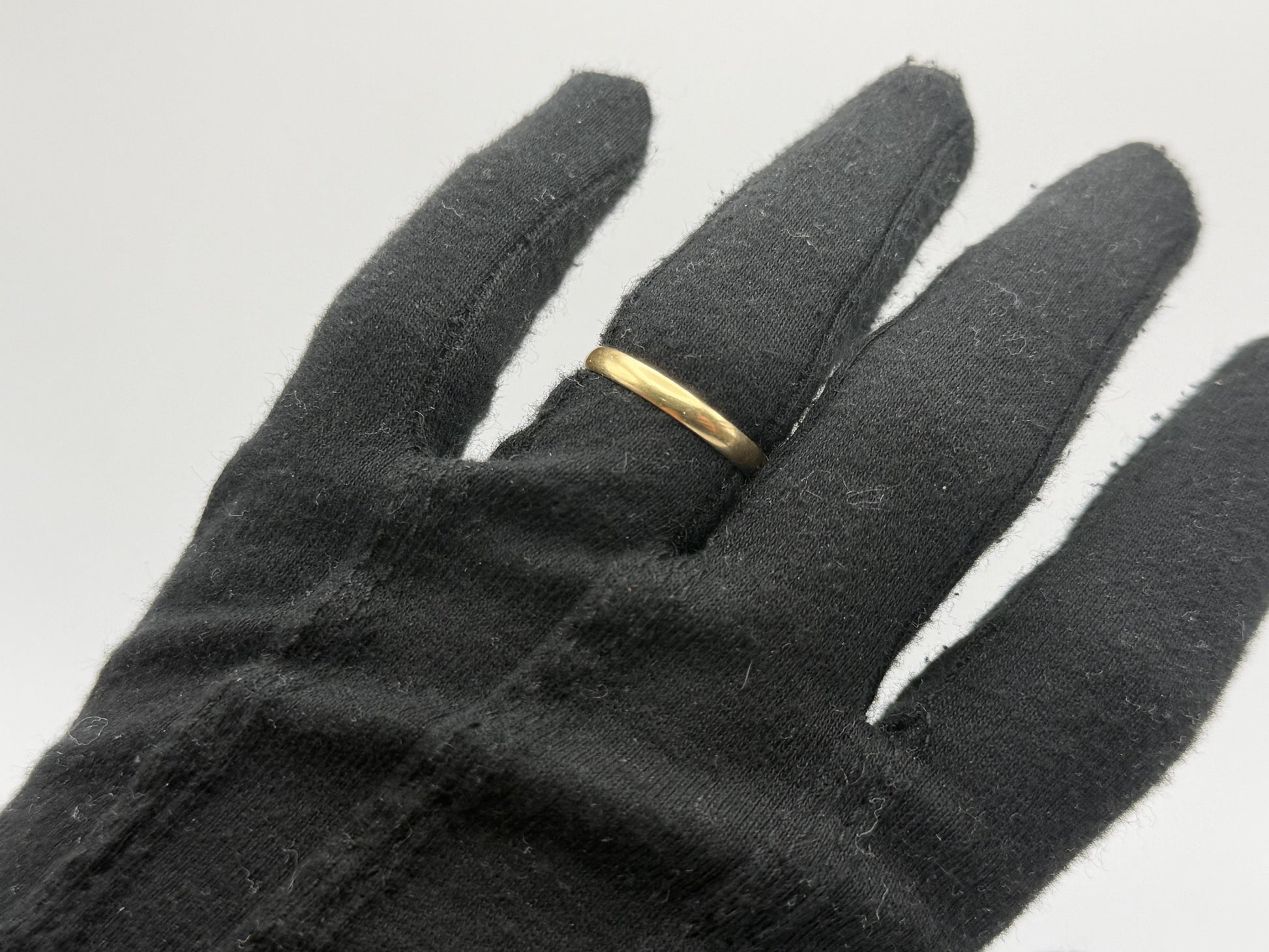 14k Yellow Gold 3mm Wedding Band Comfort Fit Wedding Ring. Anniversary Band.