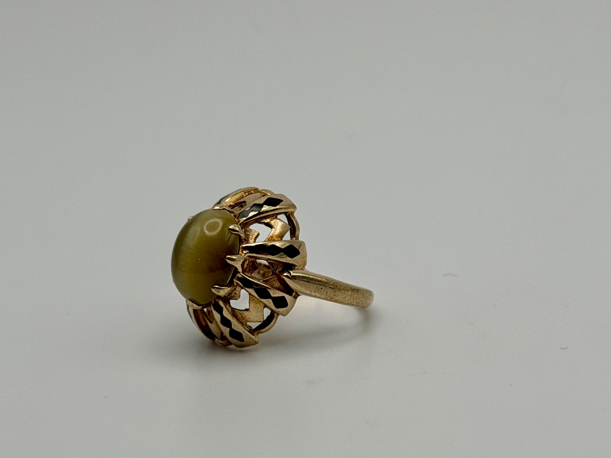 Vintage 10k Yellow Gold Cat's Eye Chrysoberyl Ring Oval Shape Dinner Ring