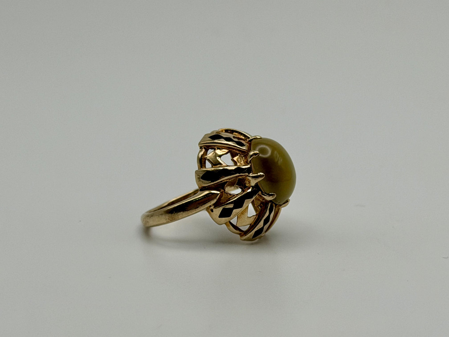 Vintage 10k Yellow Gold Cat's Eye Chrysoberyl Ring Oval Shape Dinner Ring
