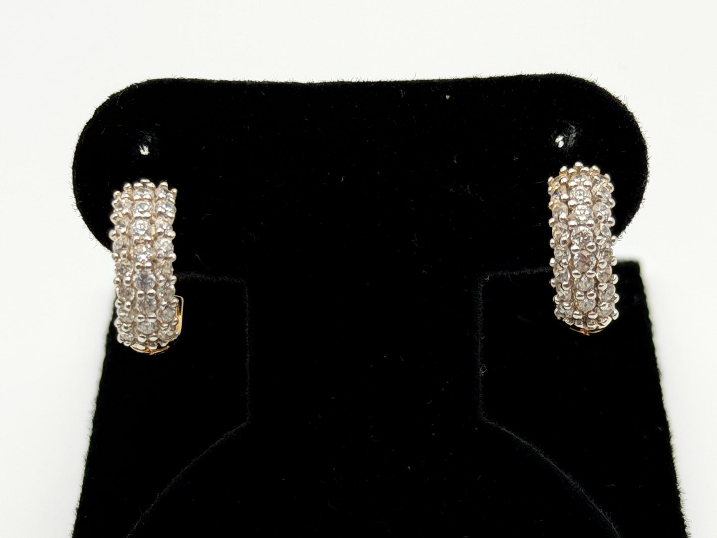 14K Yellow Gold Hoop Earrings Huggie Hoops Pavé Style 14mm