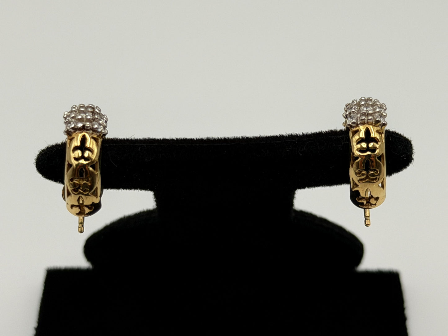 14K Yellow Gold Hoop Earrings Huggie Hoops Pavé Style 14mm