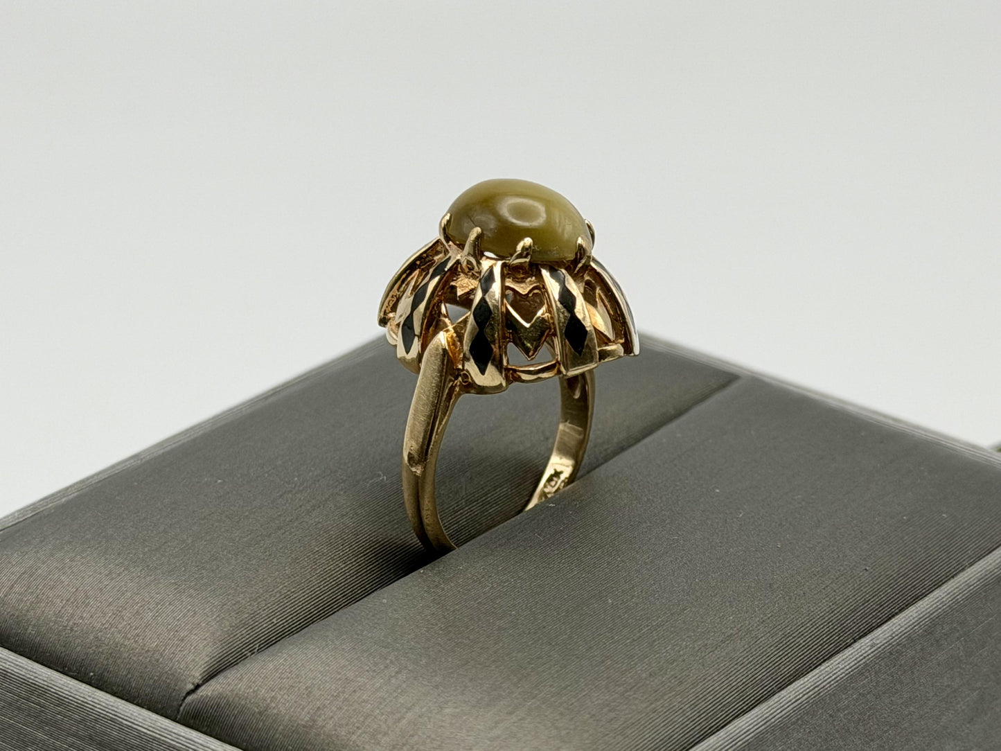 Vintage 10k Yellow Gold Cat's Eye Chrysoberyl Ring Oval Shape Dinner Ring