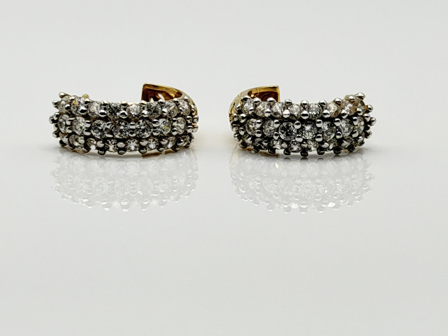 14K Yellow Gold Hoop Earrings Huggie Hoops Pavé Style 14mm