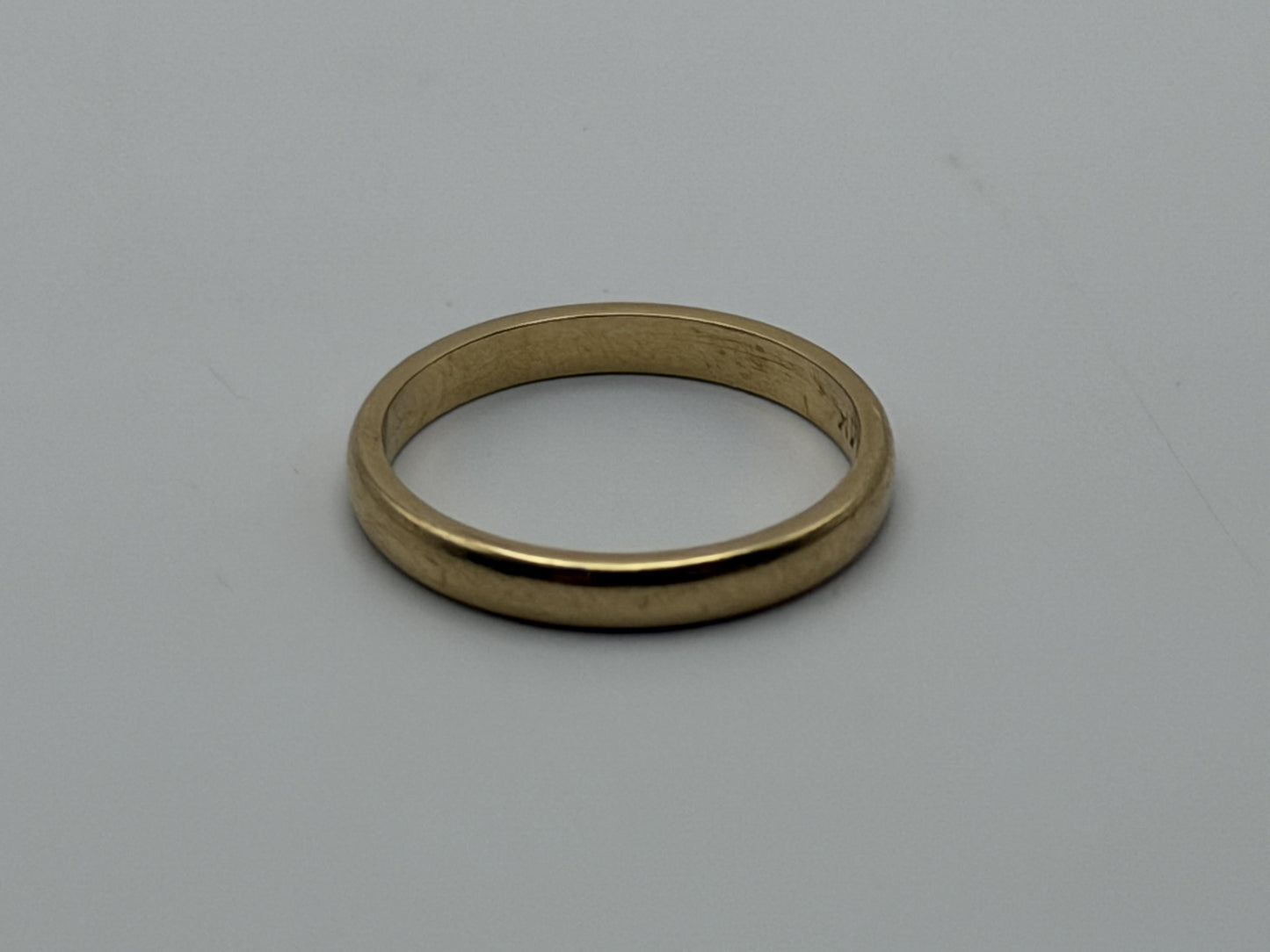 14k Yellow Gold Wedding Band Comfort Fit Wedding Ring. Anniversary Band.