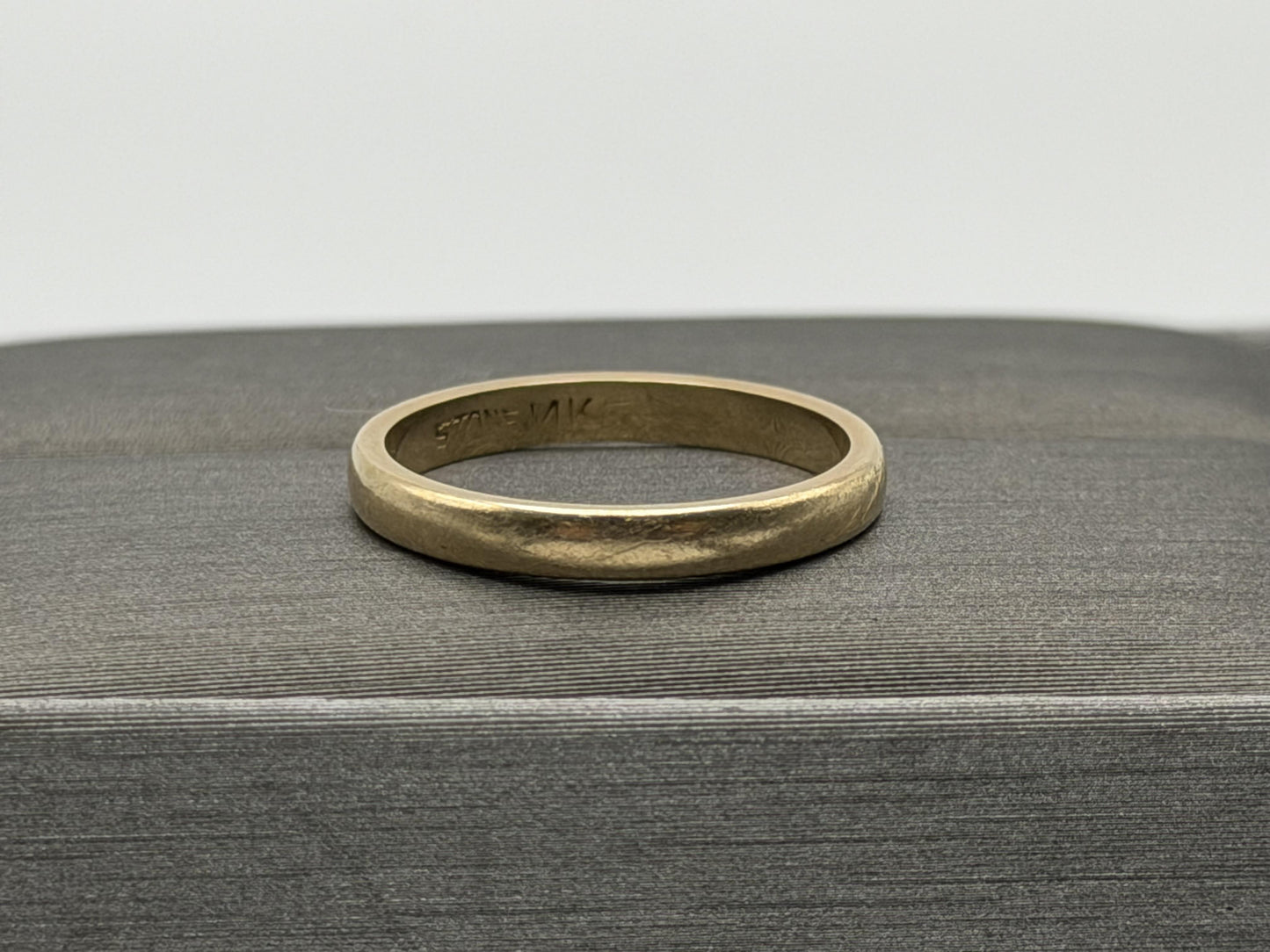 14k Yellow Gold Wedding Band Comfort Fit Wedding Ring. Anniversary Band.