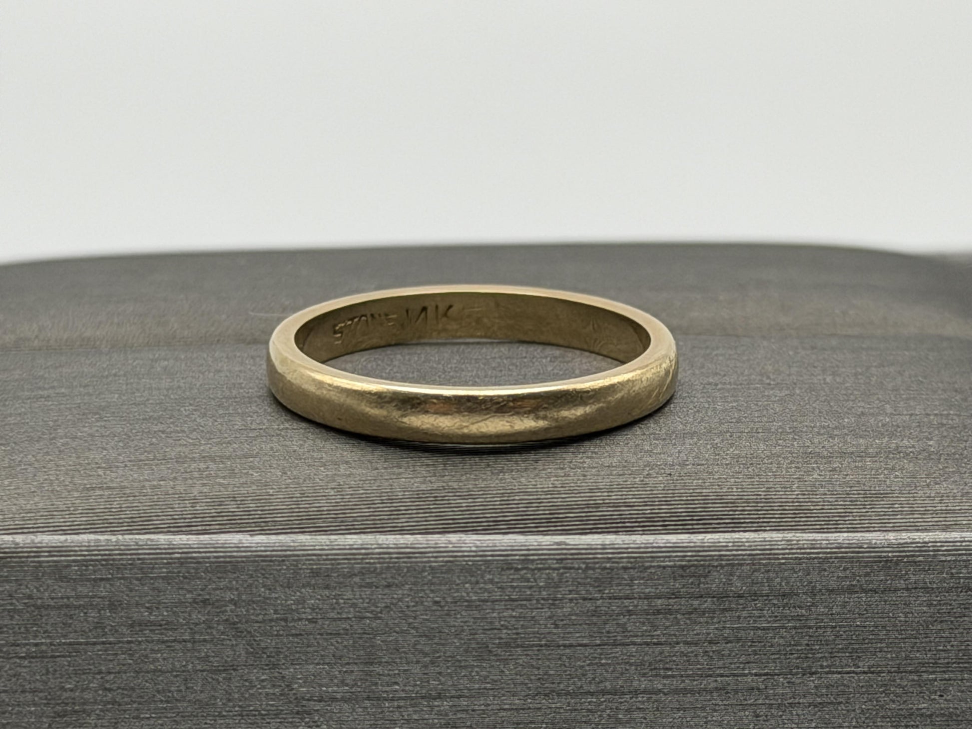 14k Yellow Gold Wedding Band Comfort Fit Wedding Ring. Anniversary Band.