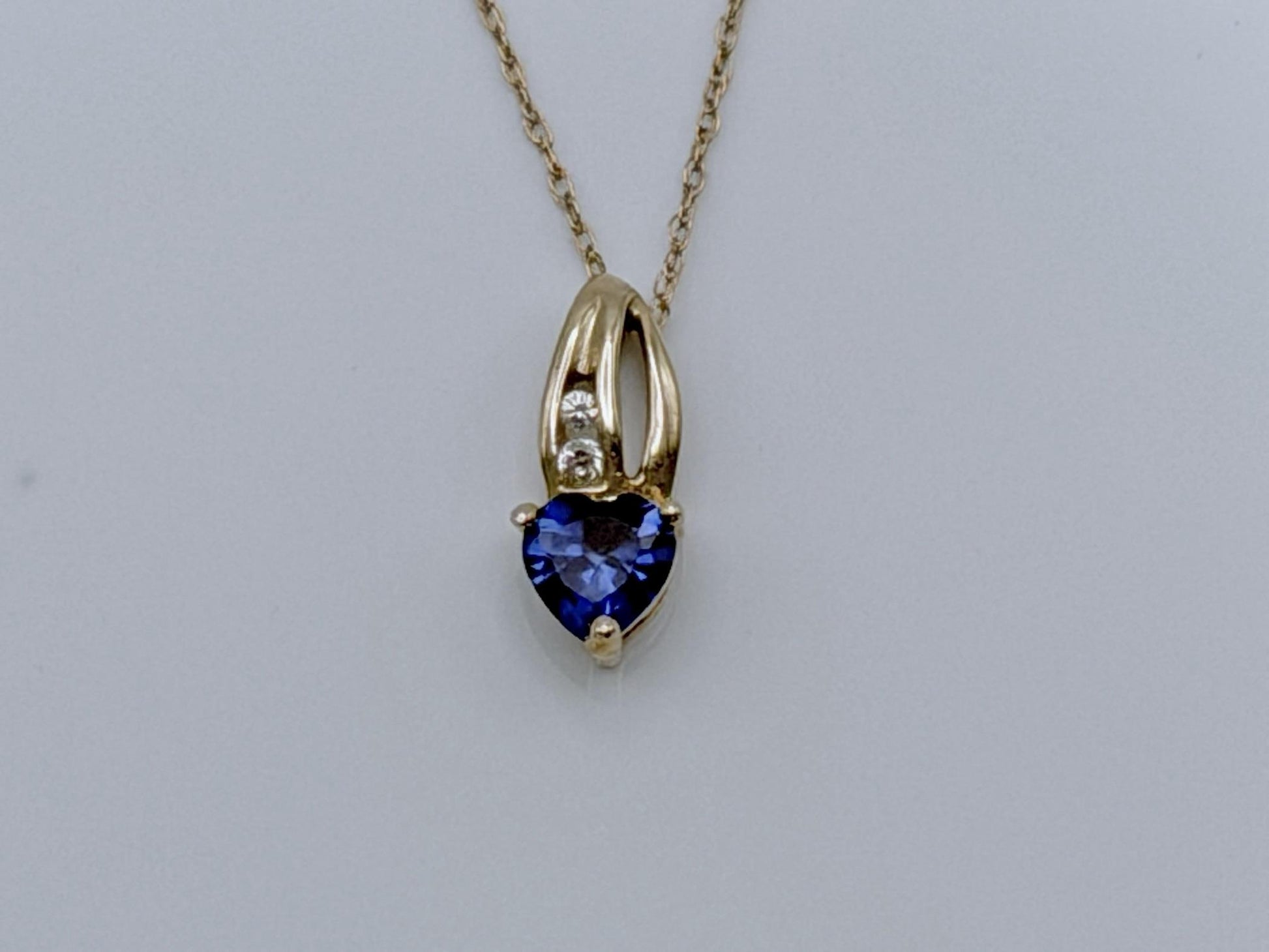 10k Gold Diamond & Blue Sapphire Heart Love Pendant 18" Chain Necklace