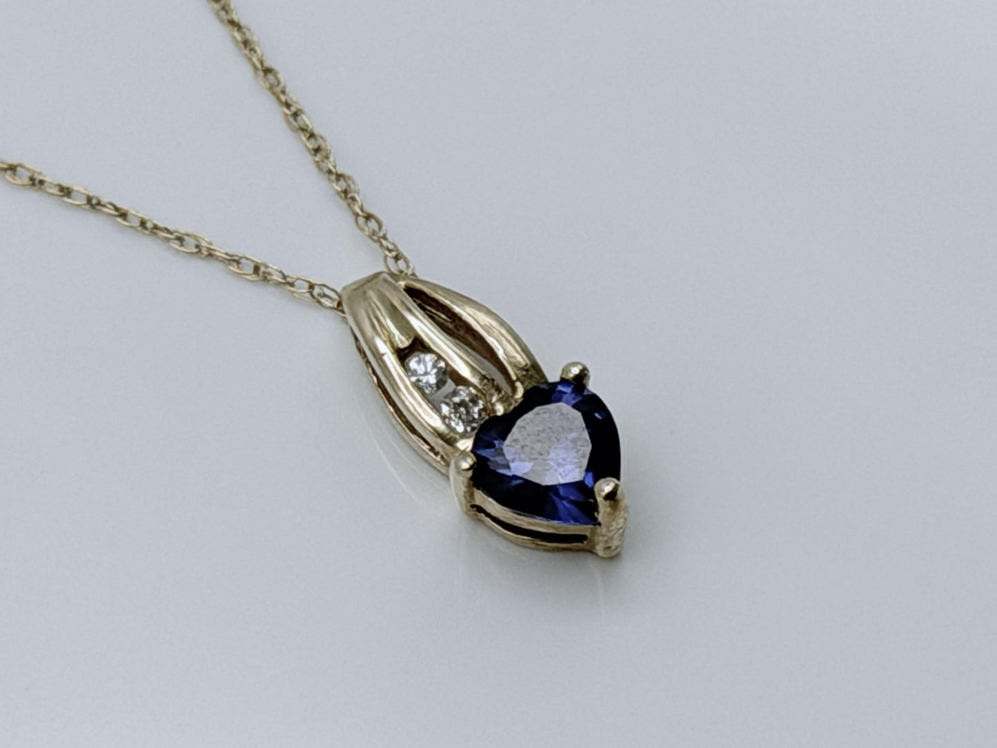 10k Gold Diamond & Blue Sapphire Heart Love Pendant 18" Chain Necklace