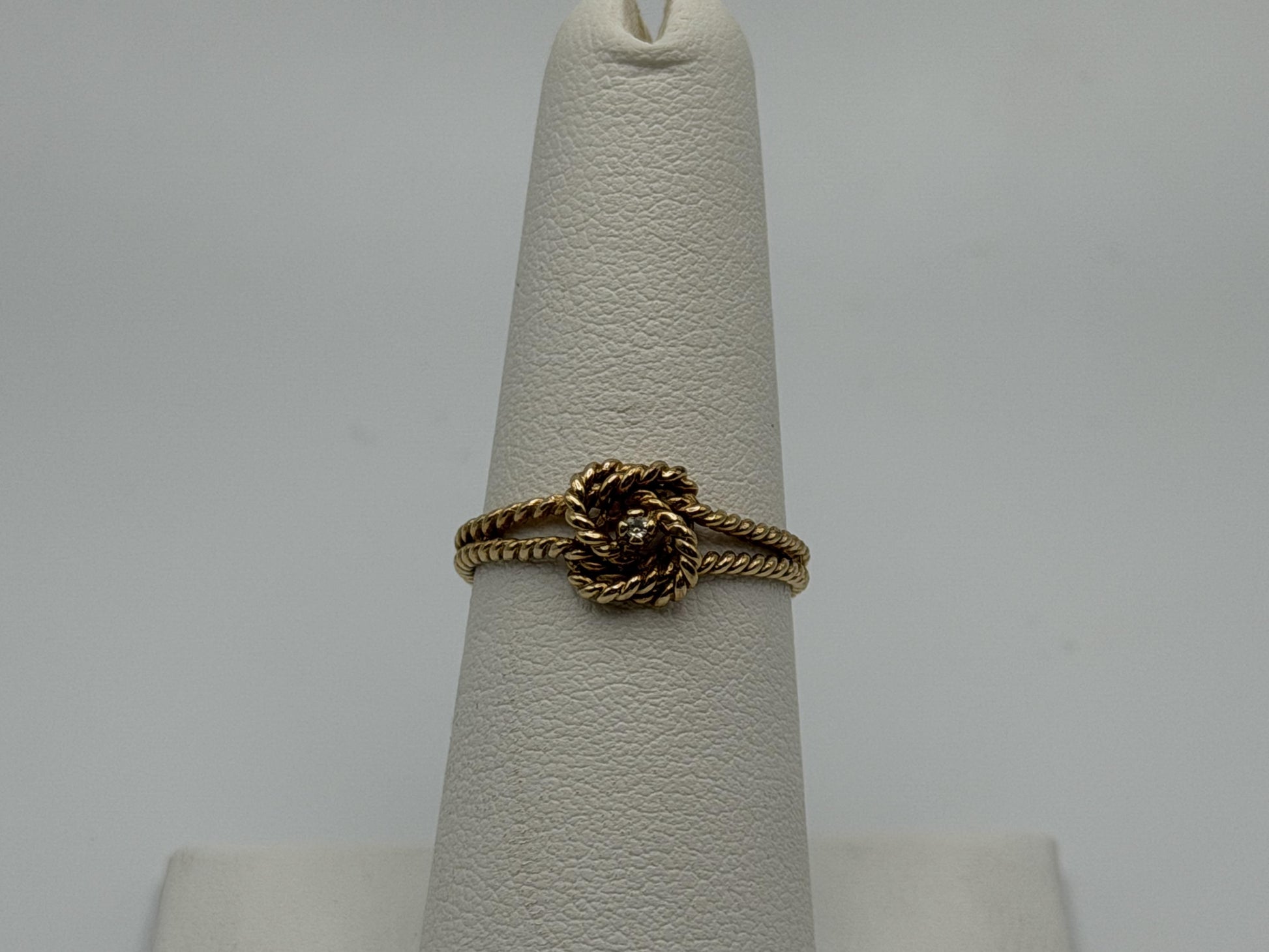 10k Yellow Gold Double Ring Cable Rope Knot Diamond Promise Ring.