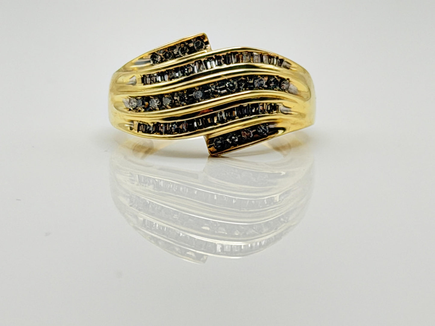 Vintage 10k Gold Diamond Cluster Cocktail Ring