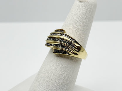 Vintage 10k Gold Diamond Cluster Cocktail Ring