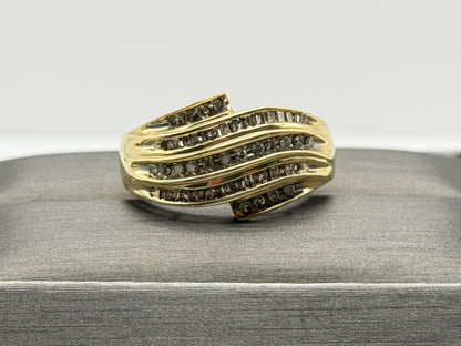 Vintage 10k Gold Diamond Cluster Cocktail Ring