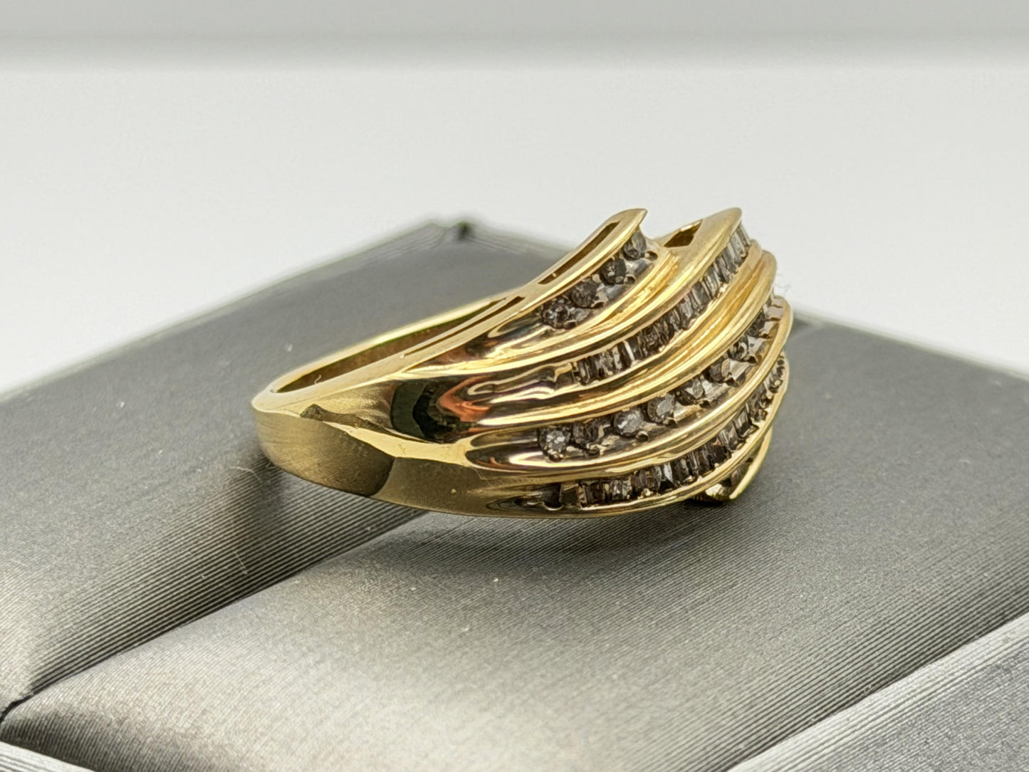 Vintage 10k Gold Diamond Cluster Cocktail Ring