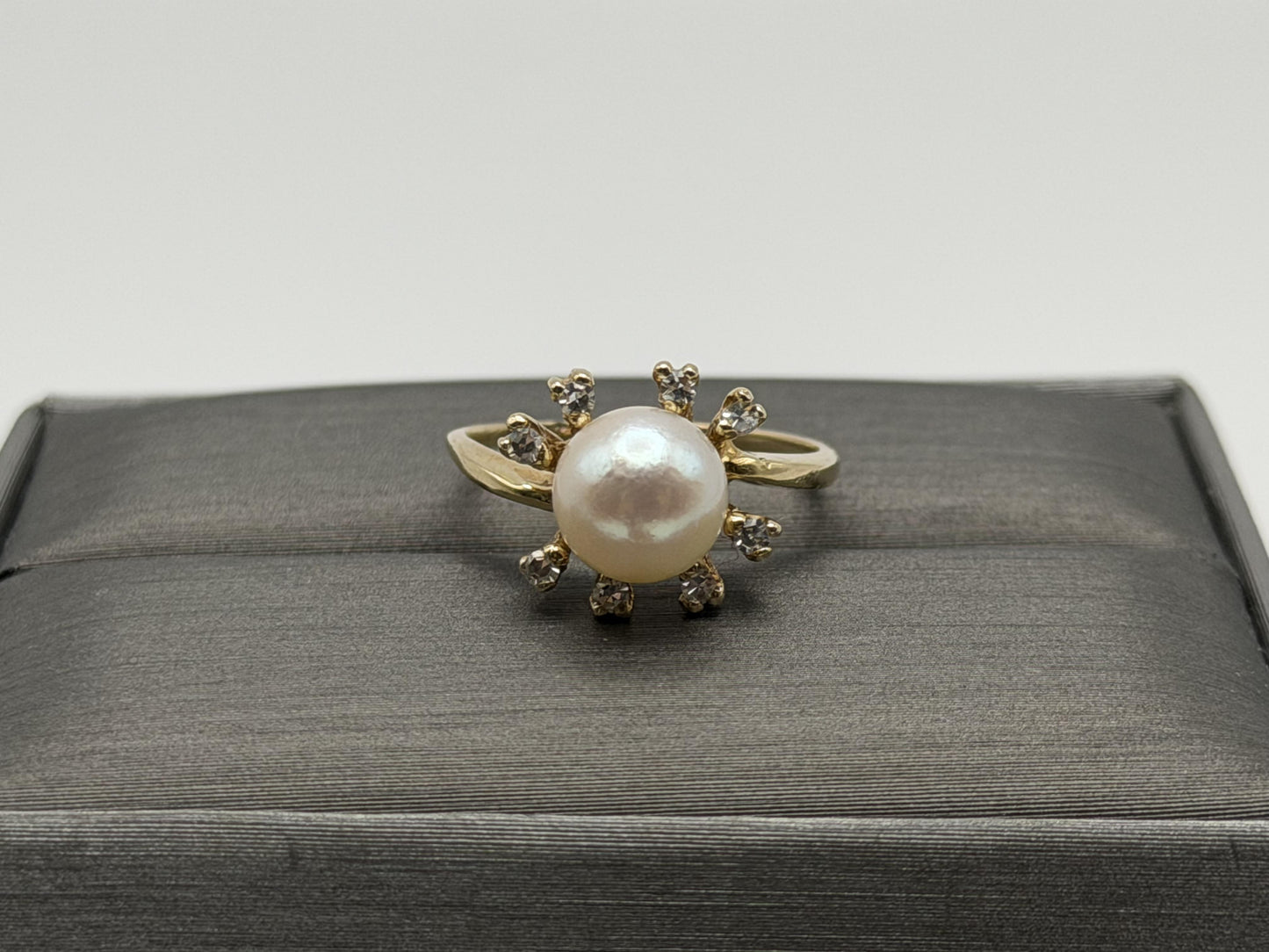 14k Pearl and Diamond Yellow Gold Cluster Ring. Flower Cocktail Ring. Statement