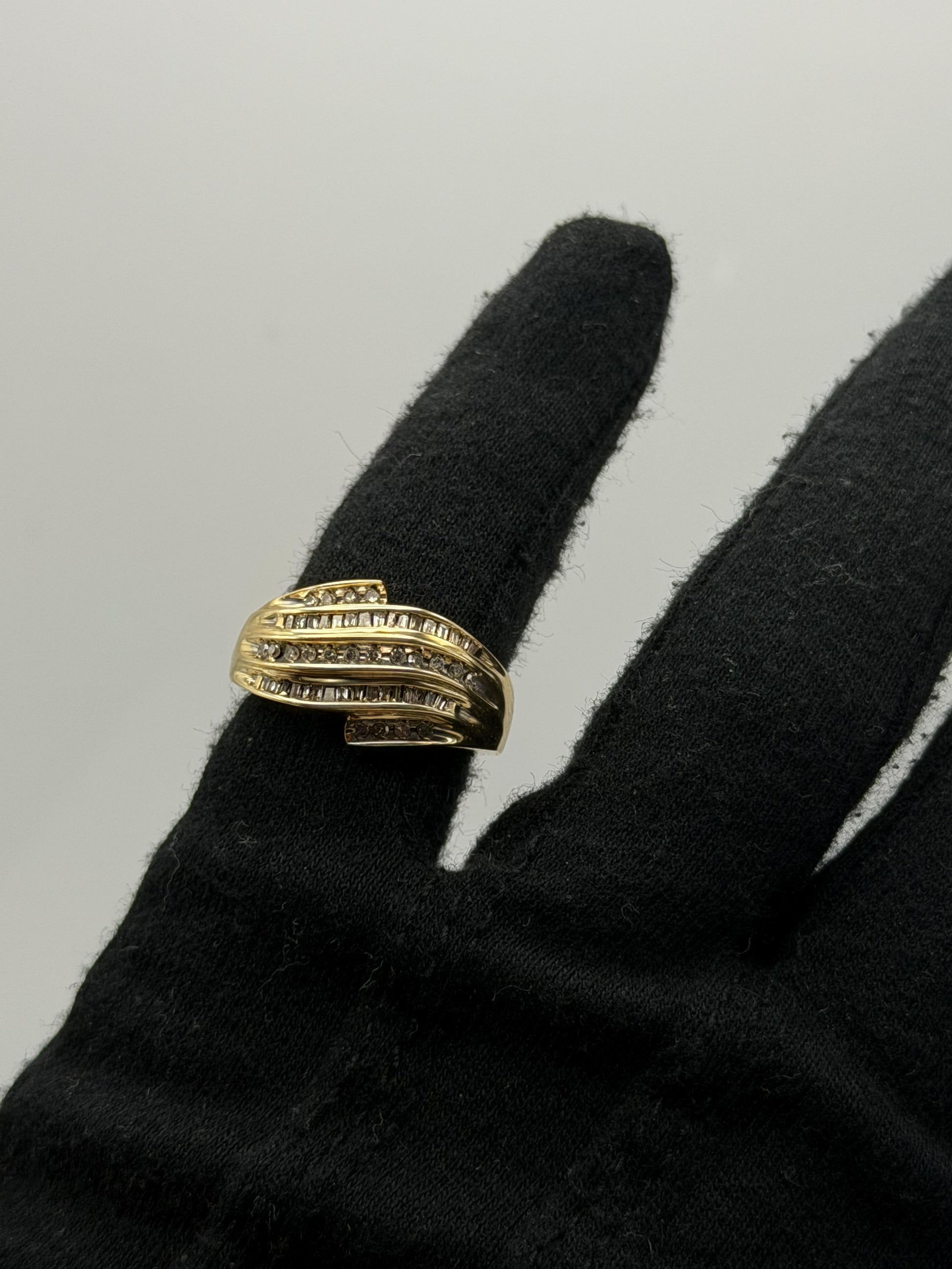 Vintage 10k Gold Diamond Cluster Cocktail Ring