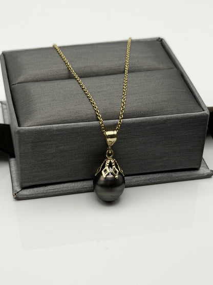 14K Gold Black Tahitian Pearl Necklace 9.8 mm Black Pearl Necklace Gold Chain