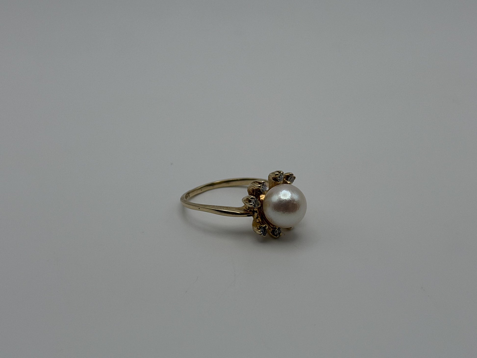 14k Pearl and Diamond Yellow Gold Cluster Ring. Flower Cocktail Ring. Statement