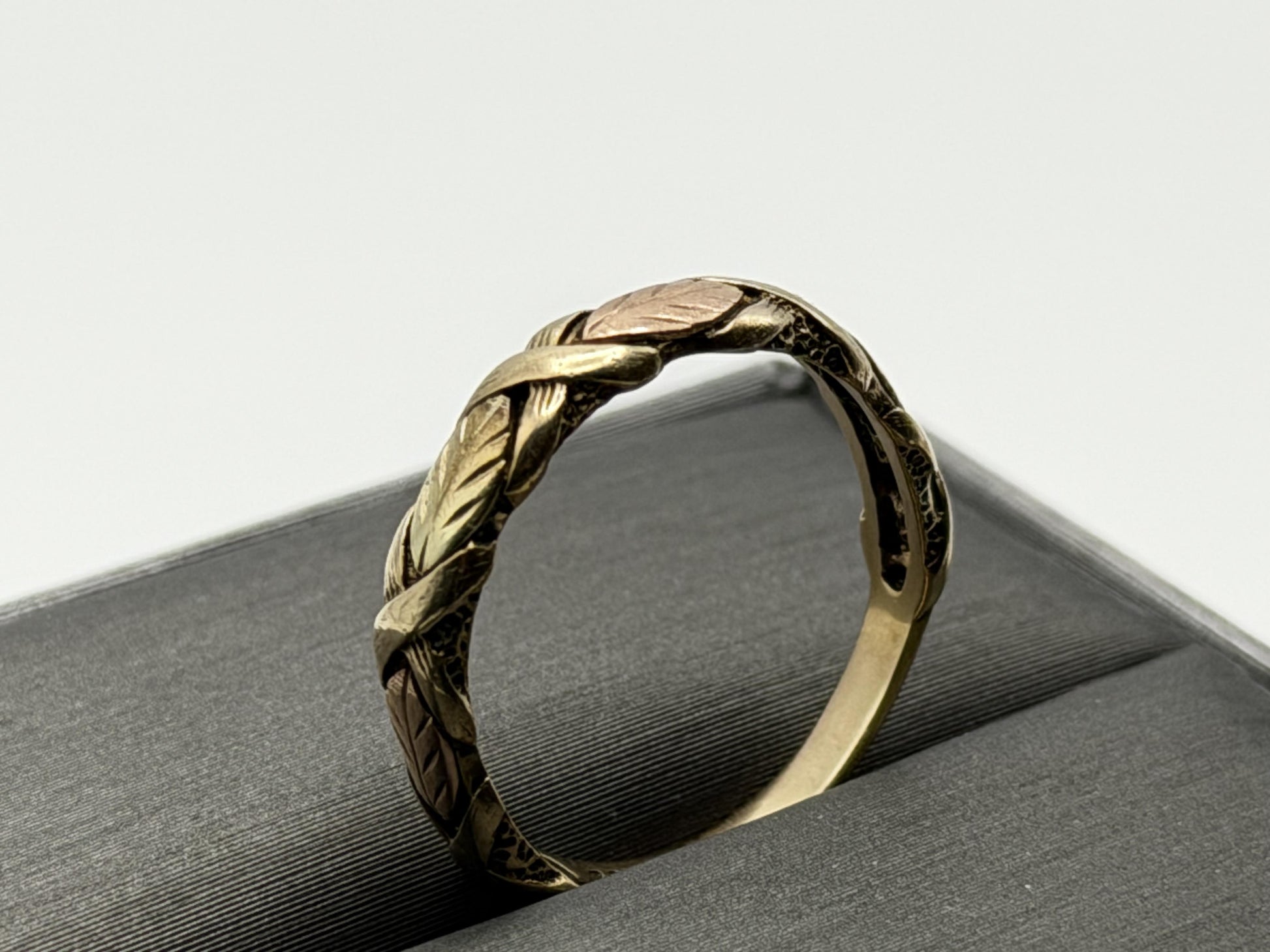 10k Black Hills Gold Vine Leaf Love Ring Wedding Band Anniversary Rose Gold