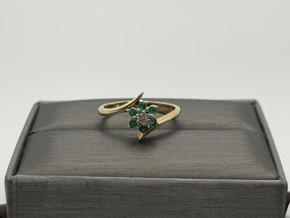 14k Yellow Gold Diamond and Green Emerald Flower Ring Dainty Flower Band