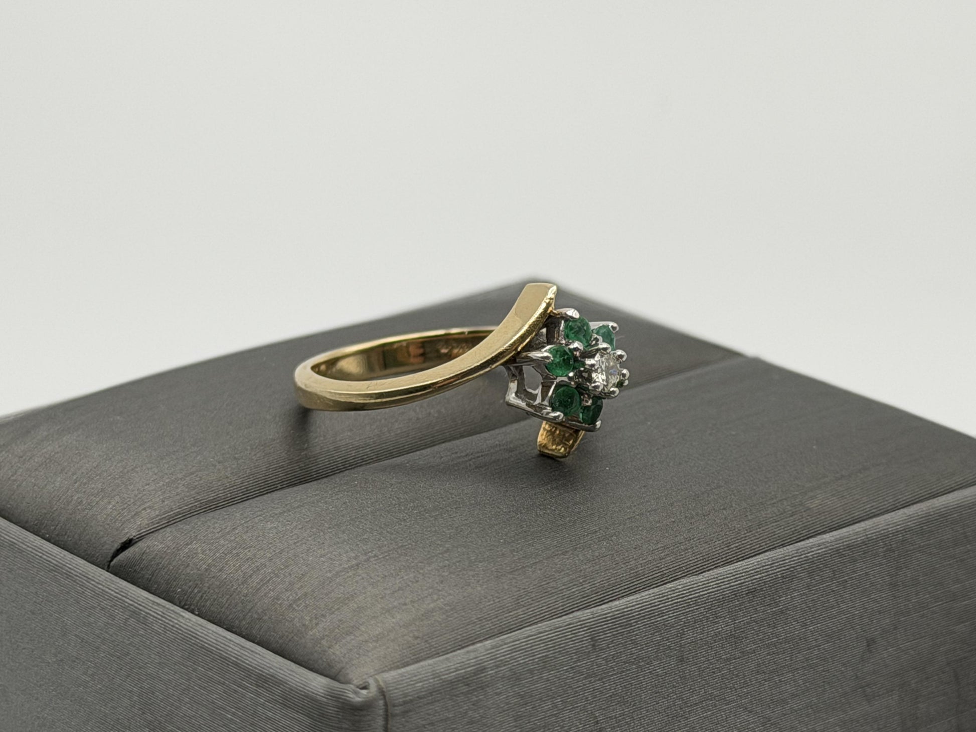 14k Yellow Gold Diamond and Green Emerald Flower Ring Dainty Flower Band