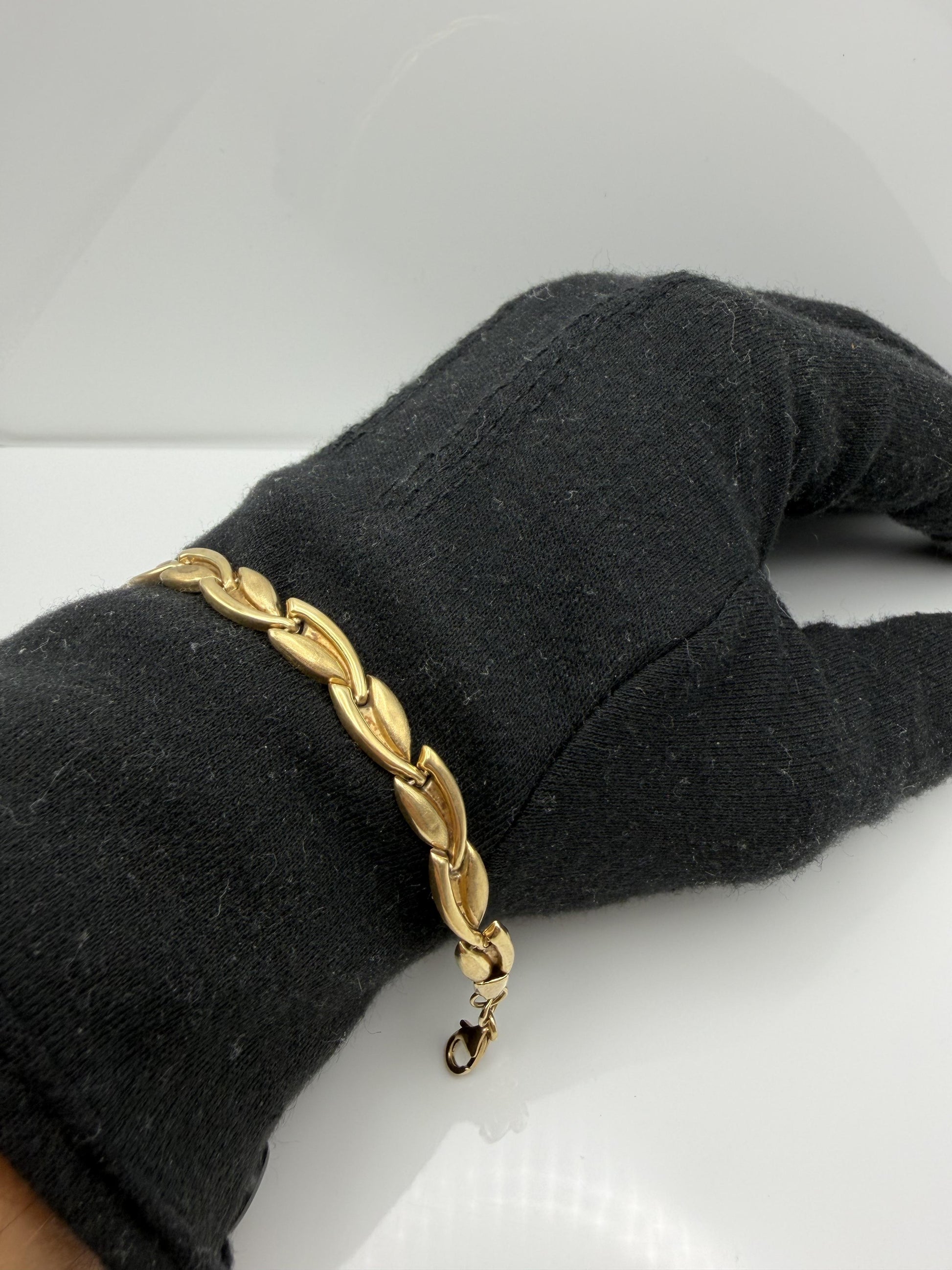 Unique 10k Yellow Gold Wheat Link Bracelet 5.5 gr Chain