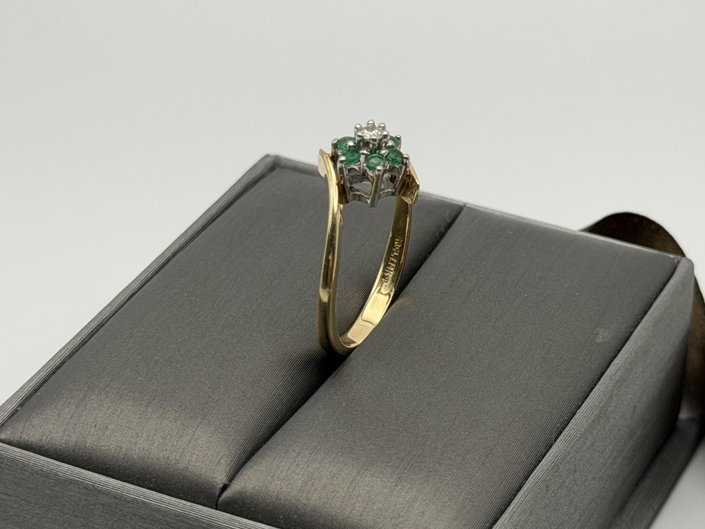 14k Yellow Gold Diamond and Green Emerald Flower Ring Dainty Flower Band