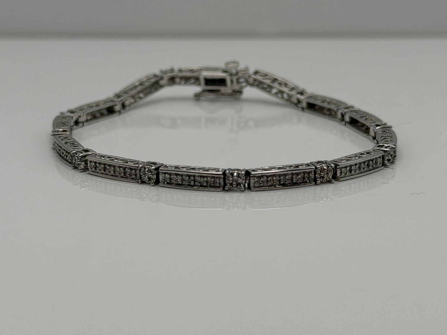 14k Heavy 7.9 gram Diamond Bracelet 7" Tennis Style Solid Gold Bracelet