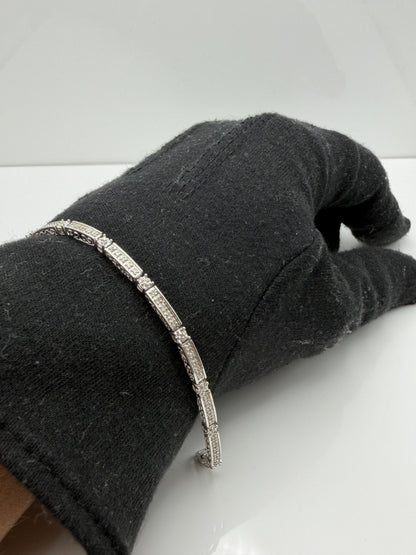 14k Heavy 7.9 gram Diamond Bracelet 7" Tennis Style Solid Gold Bracelet