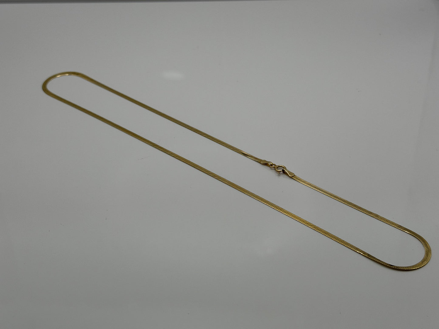 14k Vintage Italian Herringbone Necklace 17" Flat Gold Chain Minimalist