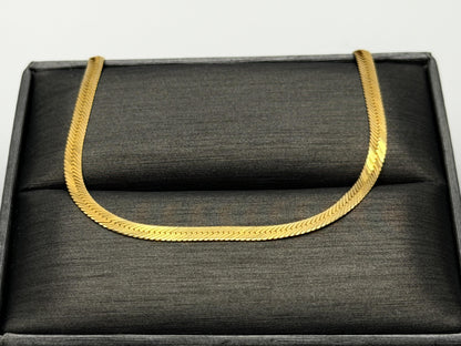 14k Vintage Italian Herringbone Necklace 17" Flat Gold Chain Minimalist
