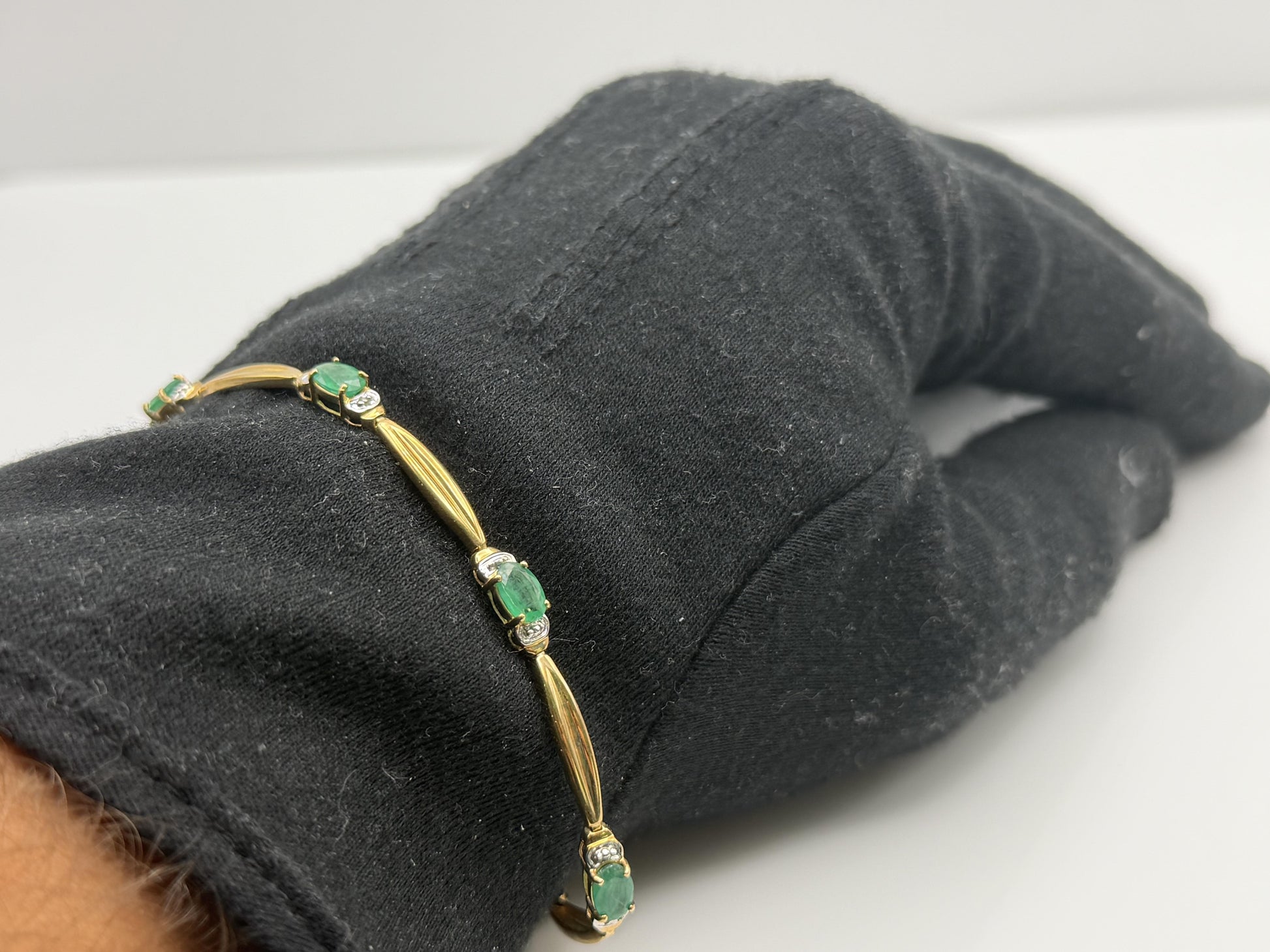 10k Vintage Yellow Gold Emerald & Diamond Tennis Bracelet 7"