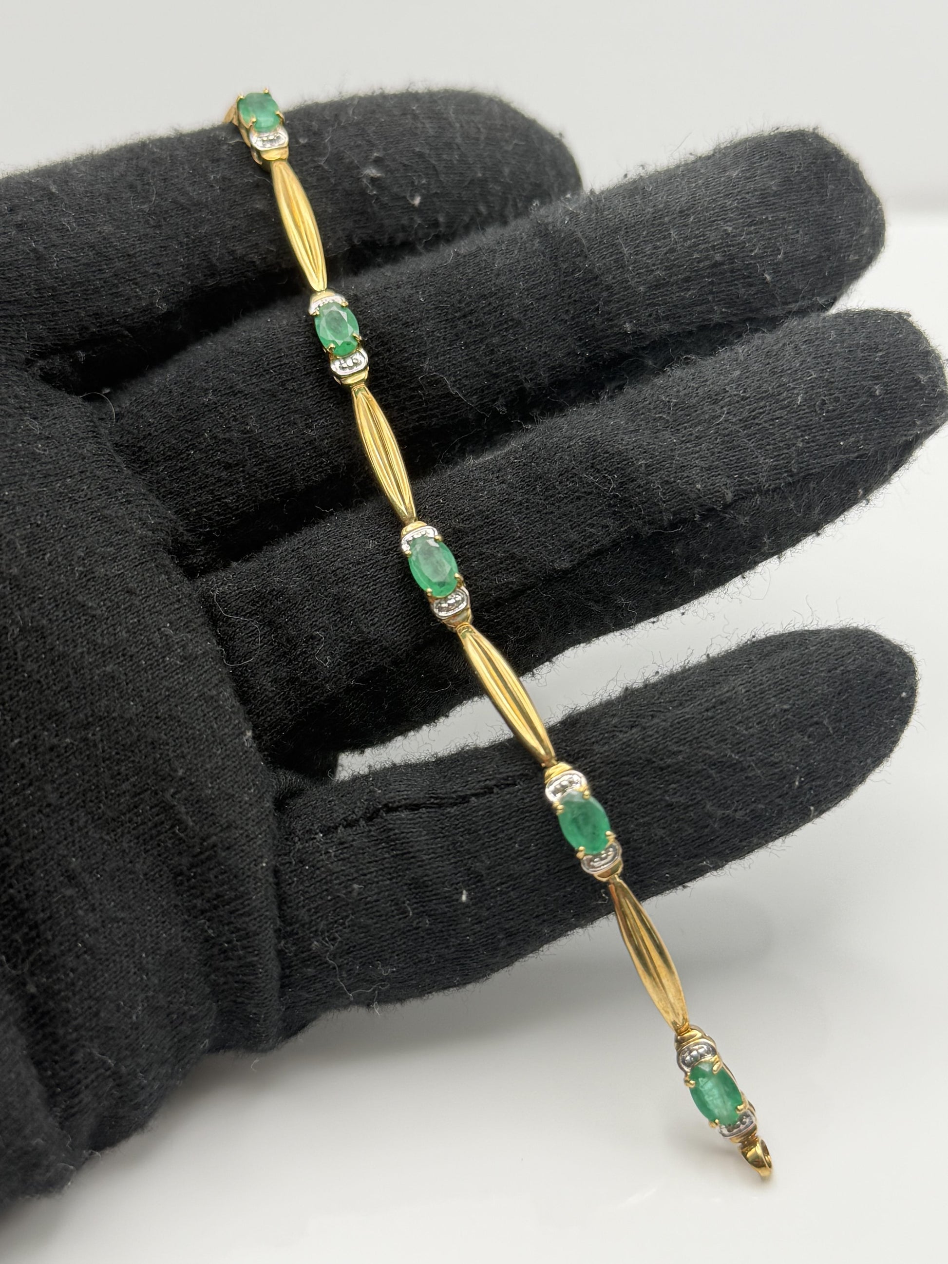 10k Vintage Yellow Gold Emerald & Diamond Tennis Bracelet 7"