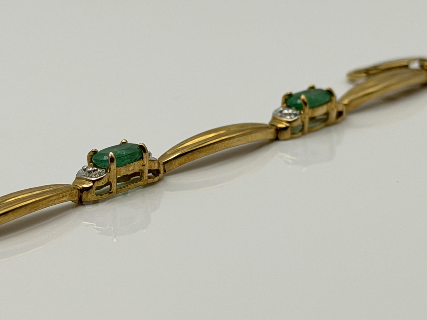 10k Vintage Yellow Gold Emerald & Diamond Tennis Bracelet 7"