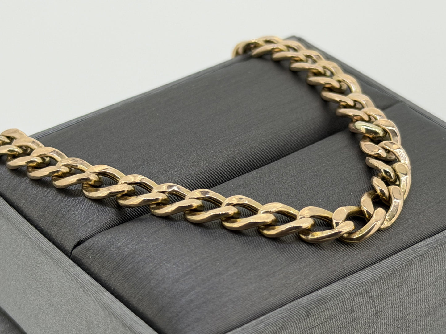 10k Yellow Gold 4.6 gram Custom Curb Chain Bracelet  8"