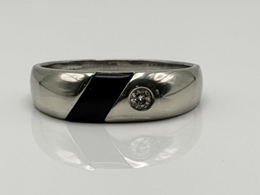 10k White Gold Mens Onyx Ring. Anniversary Band. Wedding Ring.