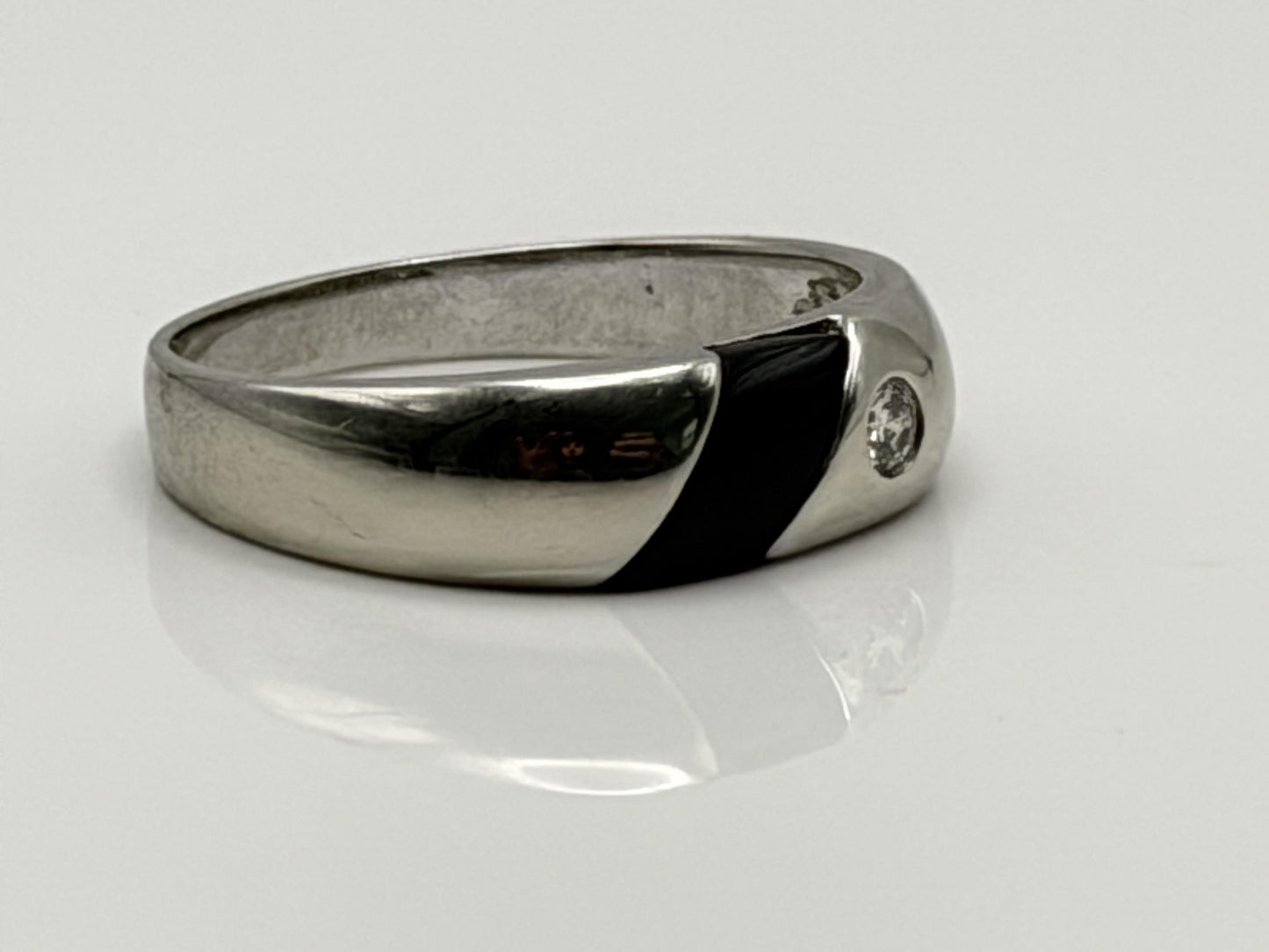 10k White Gold Mens Onyx Ring. Anniversary Band. Wedding Ring.