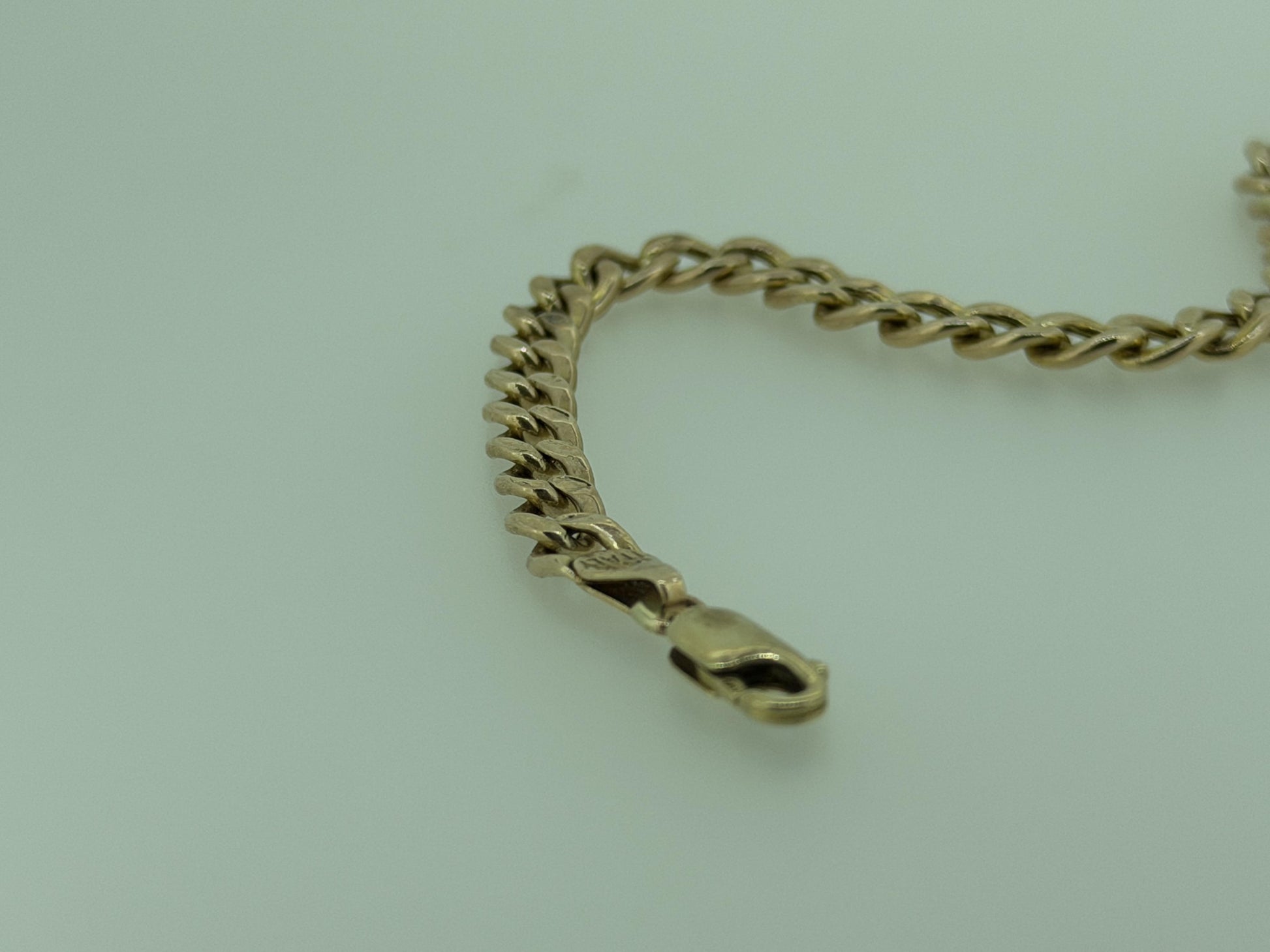 10k Yellow Gold 4.6 gram Custom Curb Chain Bracelet  8"