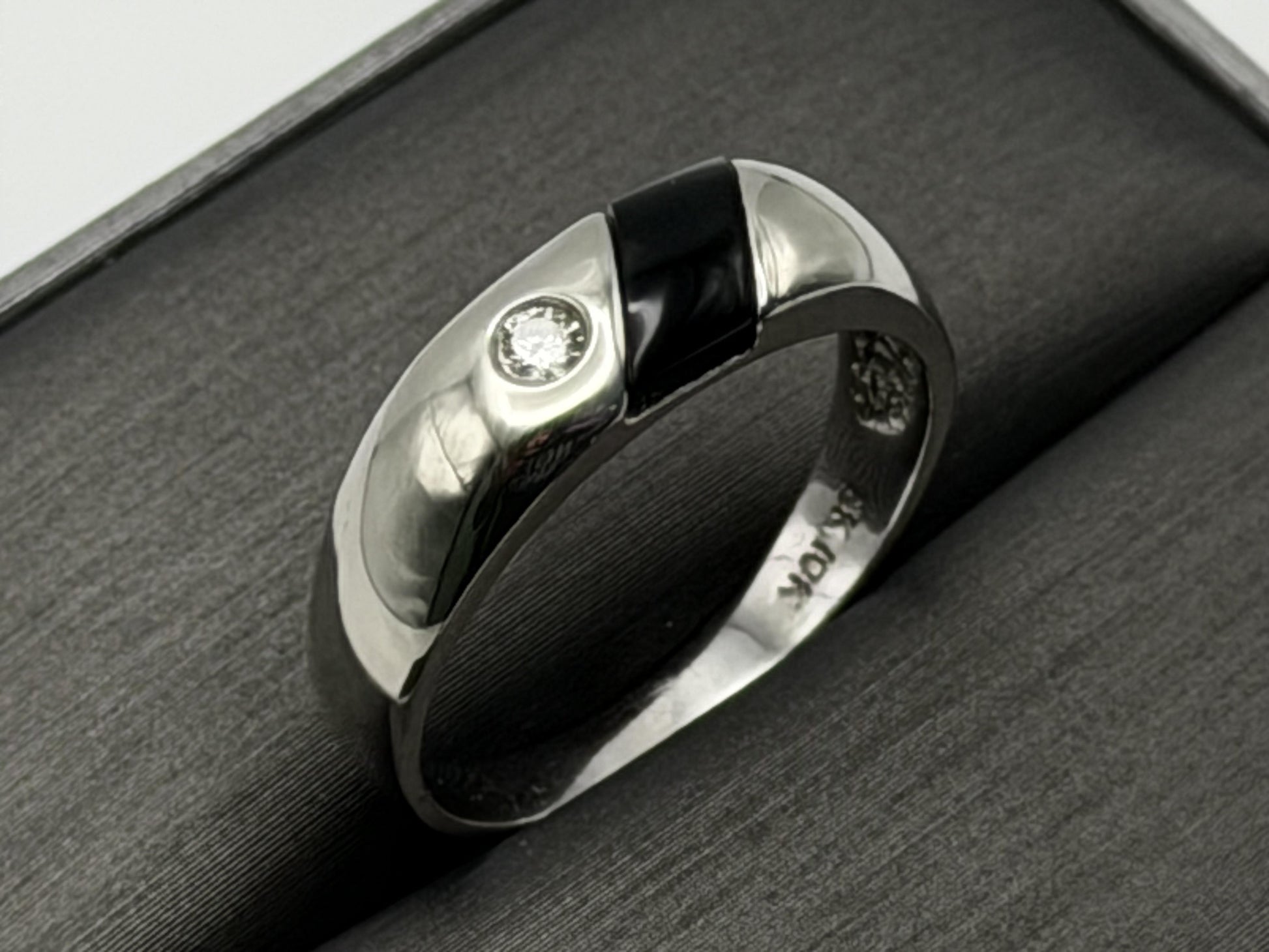 10k White Gold Mens Onyx Ring. Anniversary Band. Wedding Ring.