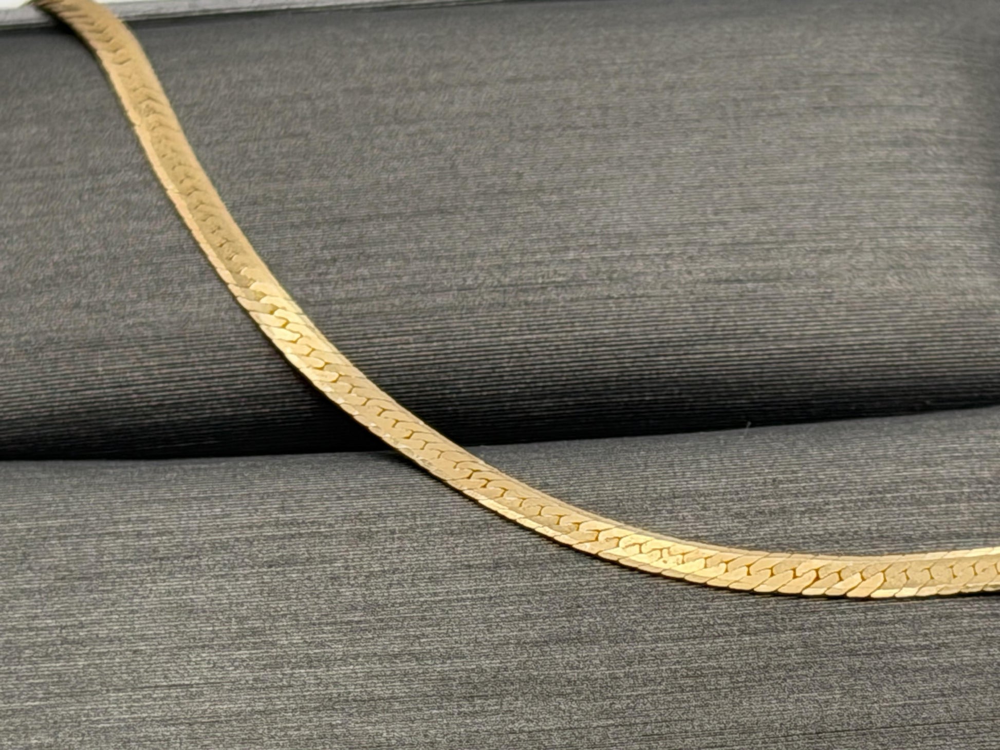 14k Yellow Gold Vintage italian Gold Snake Chain Necklace 30"