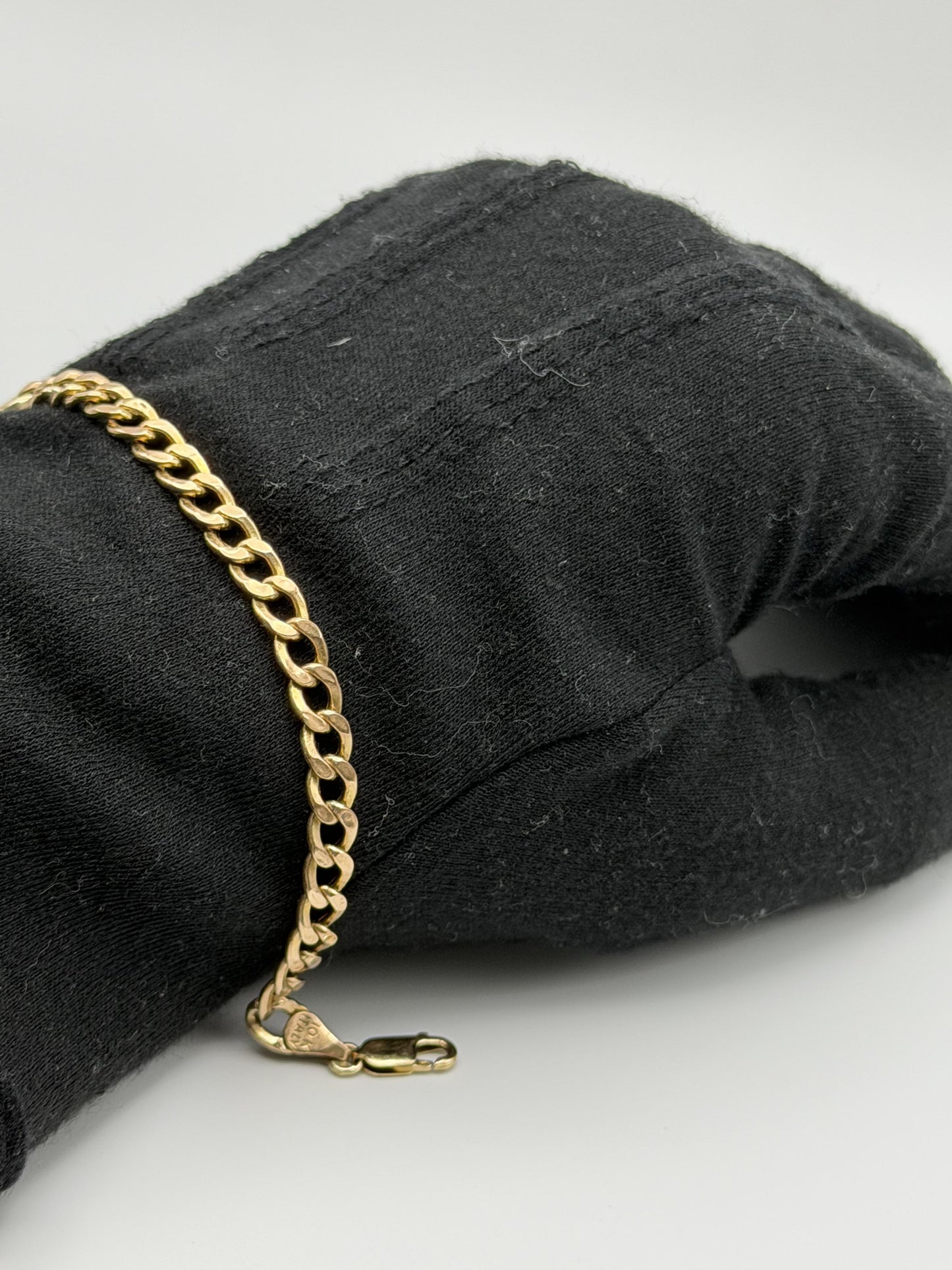 10k Yellow Gold 4.6 gram Custom Curb Chain Bracelet  8"
