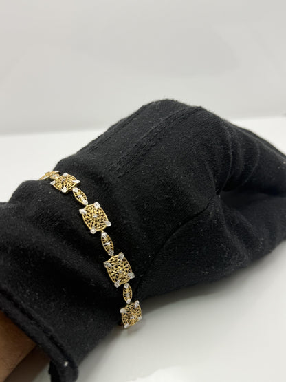 10k Two Tone Diamond Bracelet. Diamond Cut Design Tennis Bracelet 7"