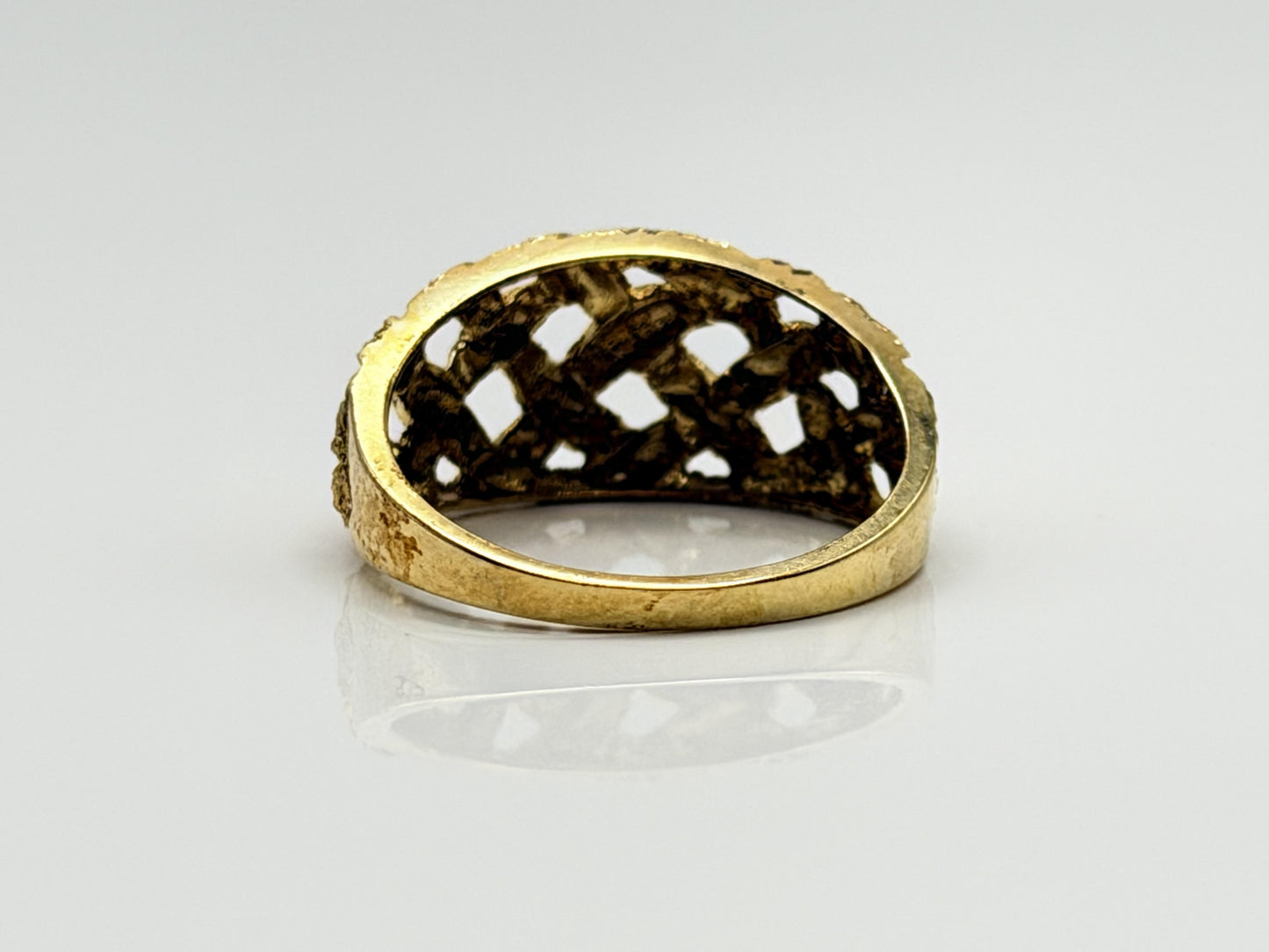 10k Yellow Gold Vintage Weave Band. Open Lattice Nugget Diamond Cut Ring.