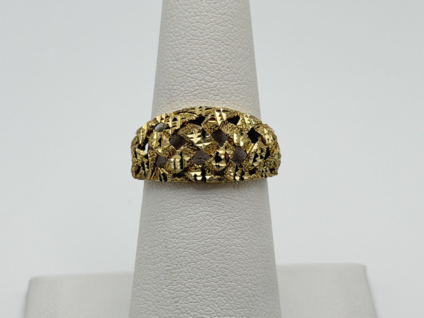 10k Yellow Gold Vintage Weave Band. Open Lattice Nugget Diamond Cut Ring.