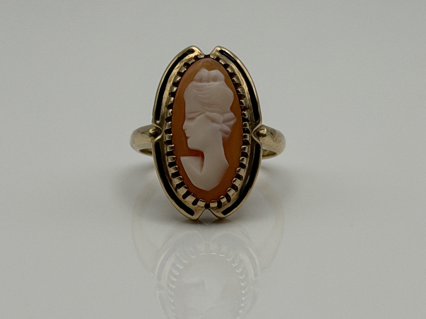 10k Cameo Victorian Style Ring Vintage Carved Shell Cocktail Oval Portrait Ring