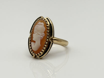10k Cameo Victorian Style Ring Vintage Carved Shell Cocktail Oval Portrait Ring