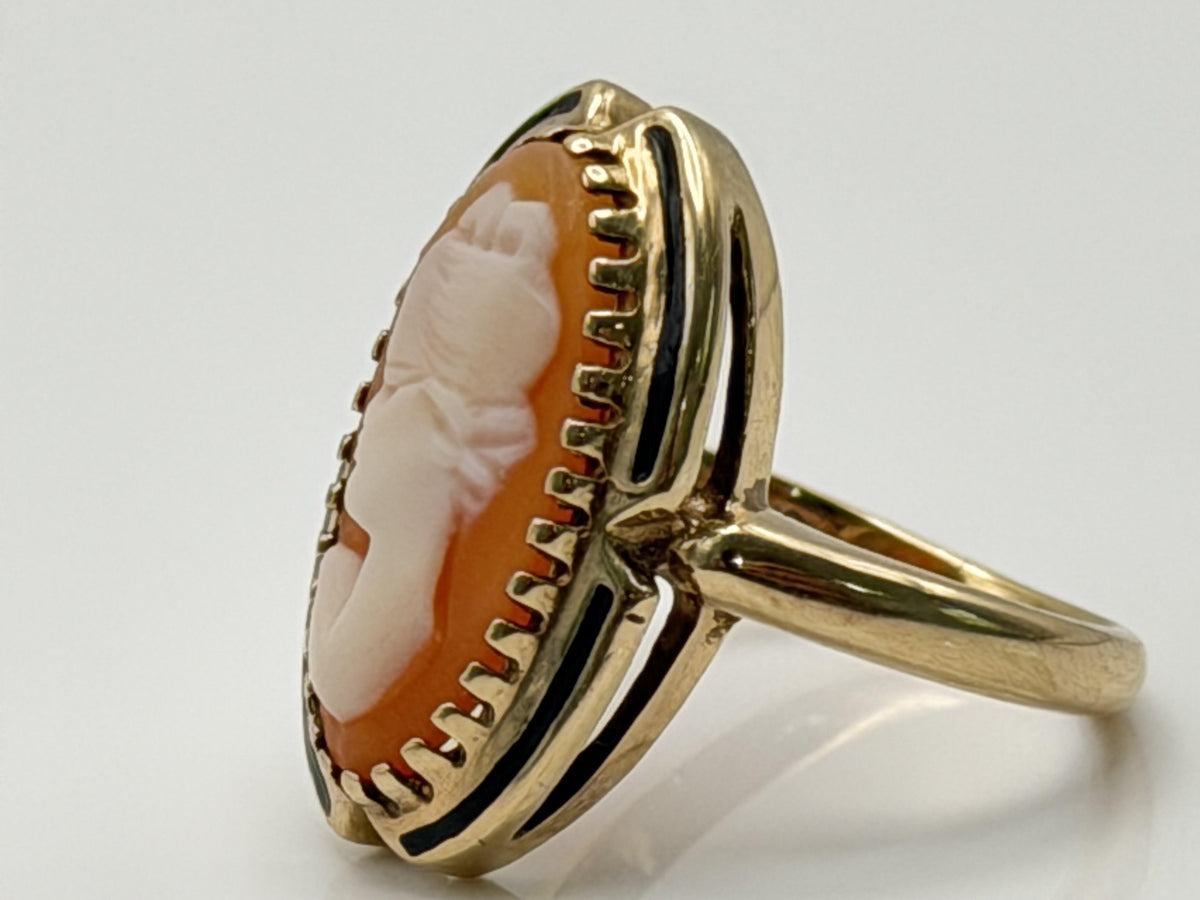 10k Cameo Victorian Style Ring Vintage Carved Shell Cocktail Oval Portrait Ring
