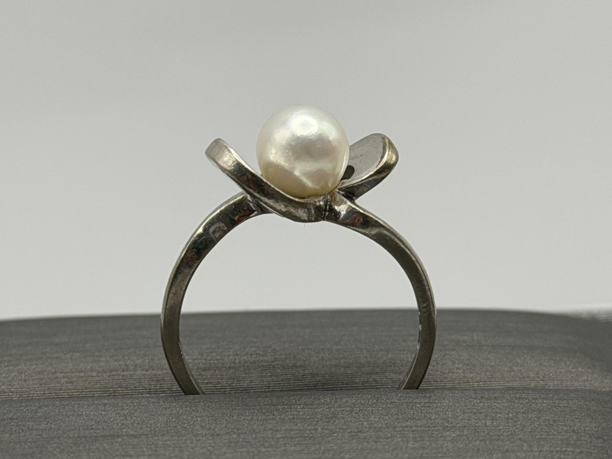 10k White Gold Pearl Bow Ring Vintage Flower Pearl Ring Promise Pearl Ring.