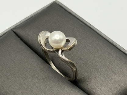 10k White Gold Pearl Bow Ring Vintage Flower Pearl Ring Promise Pearl Ring.