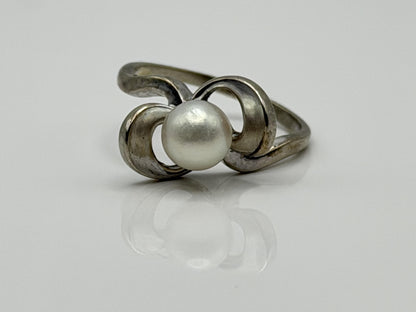 10k White Gold Pearl Bow Ring Vintage Flower Pearl Ring Promise Pearl Ring.